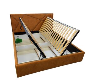 Lova su šoniniu pakėlimo mechanizmu ir medinėmis grotelėmis