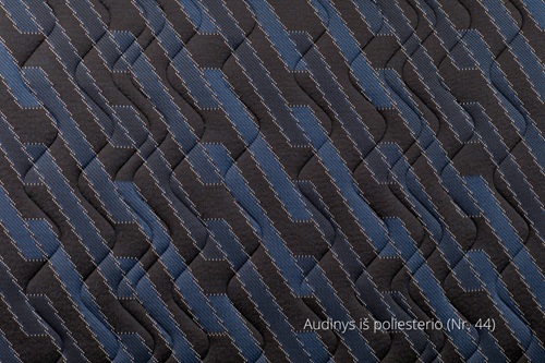 Audinys iš polistierio Nr.44