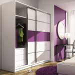 Balta   violetinis stiklas