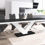 Balta  juoda matinė