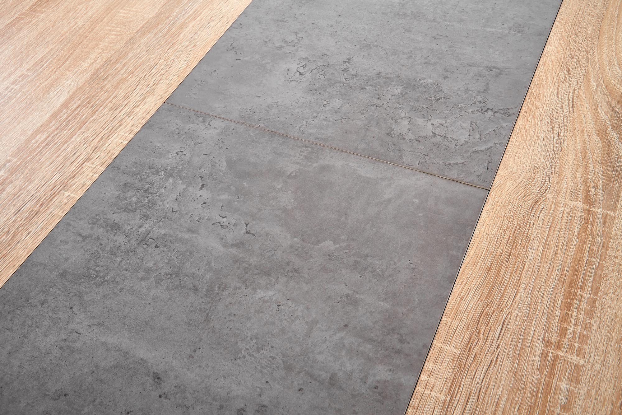 Stalas Albon - Image 3