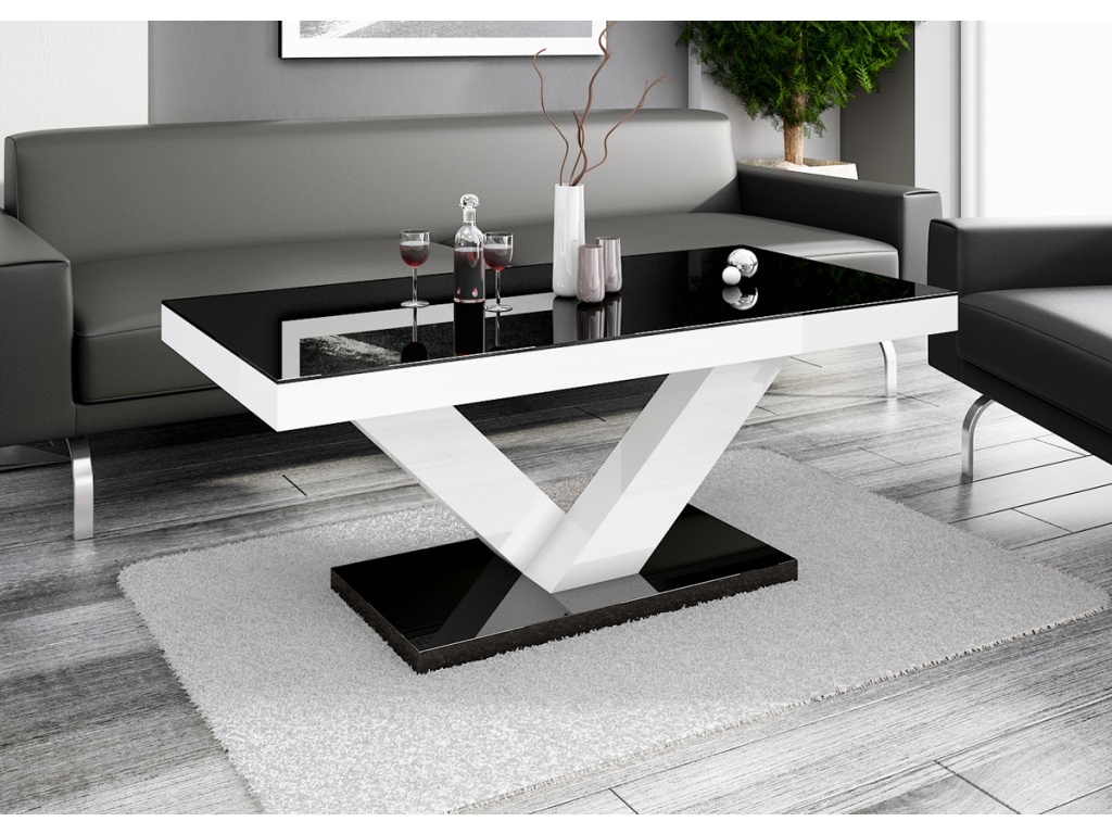 Juoda   balta   juoda