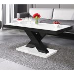 Balta   juoda   balta